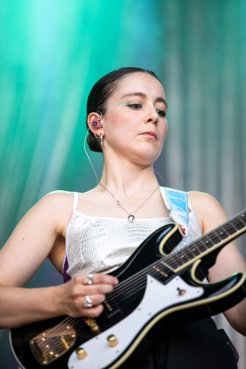 High Hi @ Genk on stage, picture 1, photographed by Leen Verlinden - FrontView Magazine