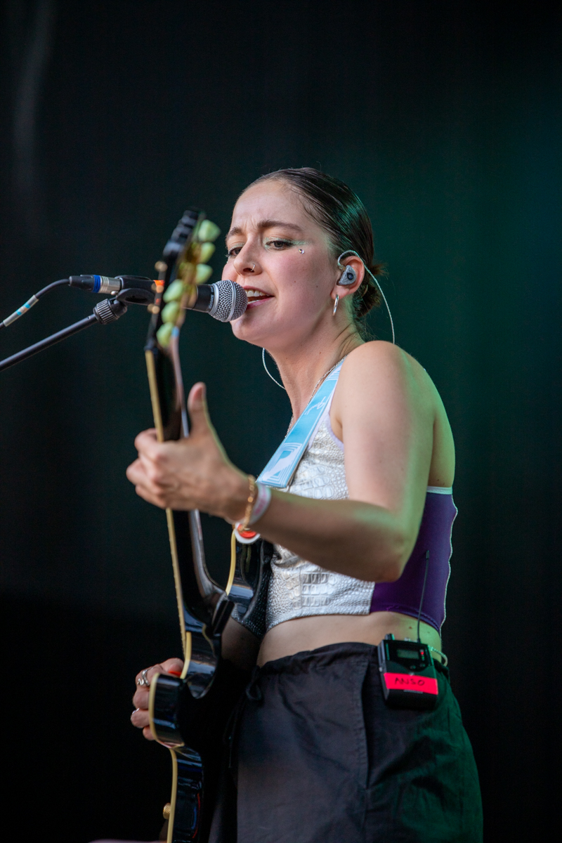 High Hi @ Genk on stage, picture 11, photographed by Leen Verlinden - FrontView Magazine