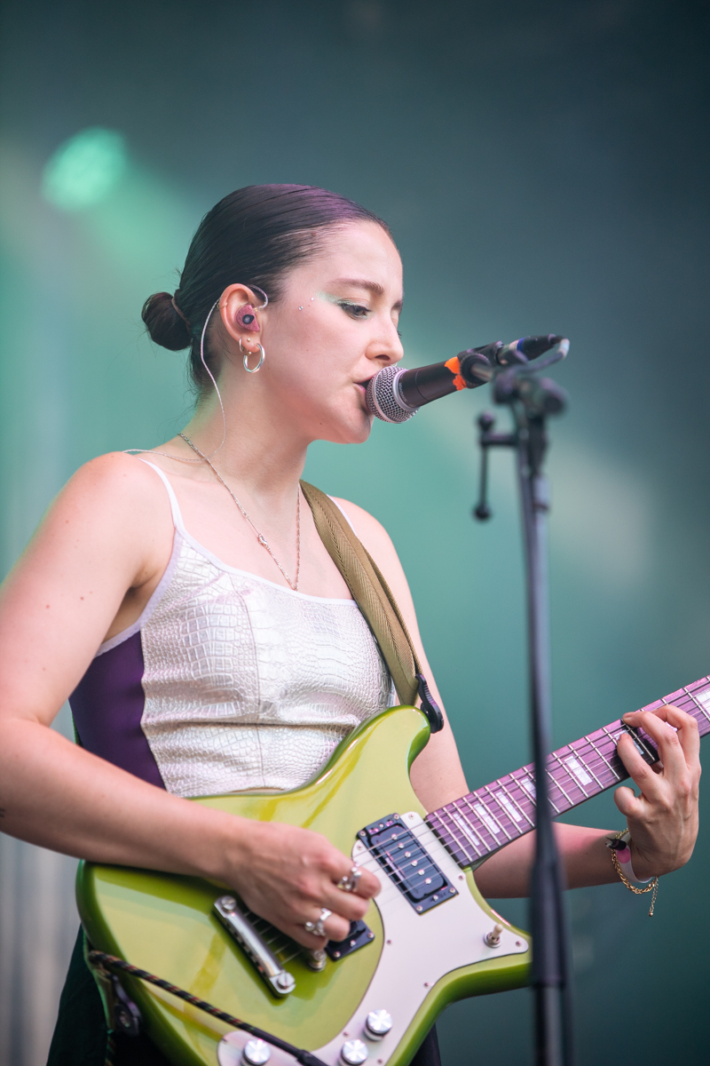 High Hi @ Genk on stage, picture 17, photographed by Leen Verlinden - FrontView Magazine