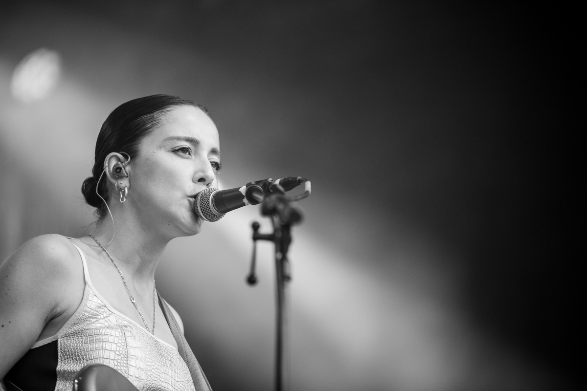 High Hi @ Genk on stage, picture 19, photographed by Leen Verlinden - FrontView Magazine