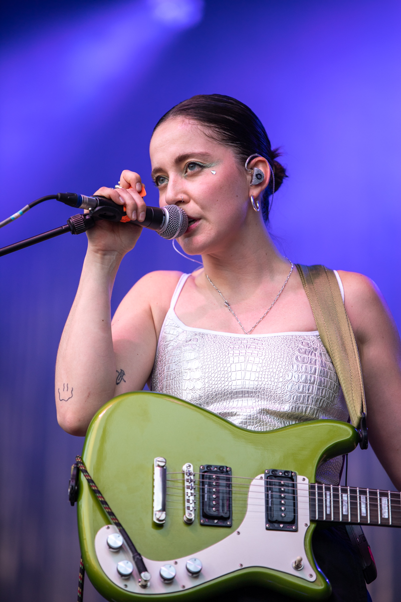 High Hi @ Genk on stage, picture 22, photographed by Leen Verlinden - FrontView Magazine