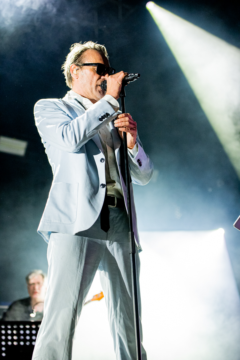 Daan @ Genk on stage, picture 12, photographed by Leen Verlinden - FrontView Magazine