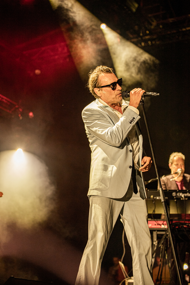 Daan @ Genk on stage, picture 23, photographed by Leen Verlinden - FrontView Magazine