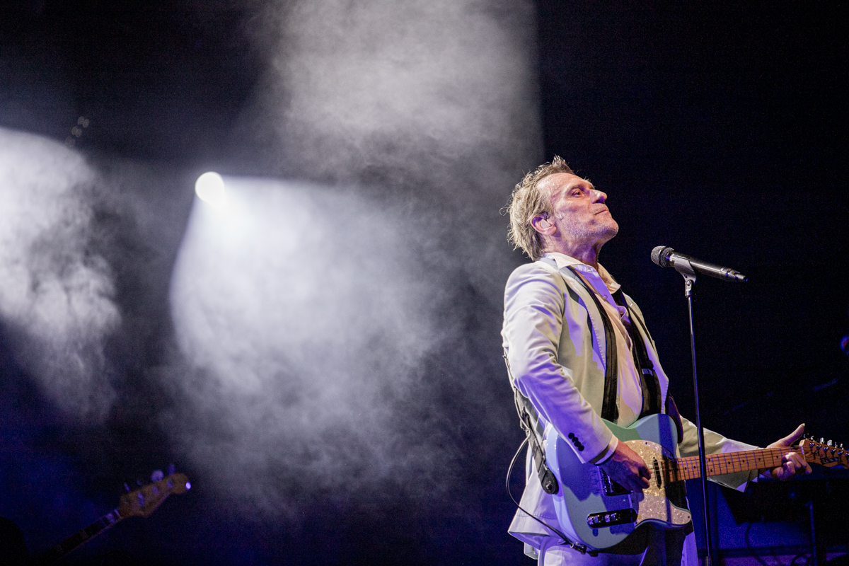 Daan @ Genk on stage, picture 26, photographed by Leen Verlinden - FrontView Magazine