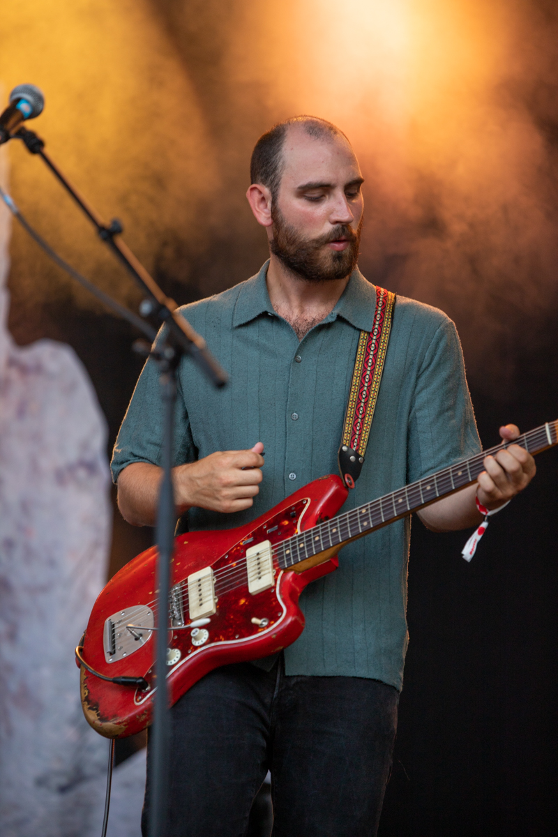 Mooney @ Genk on stage, picture 10, photographed by Leen Verlinden - FrontView Magazine