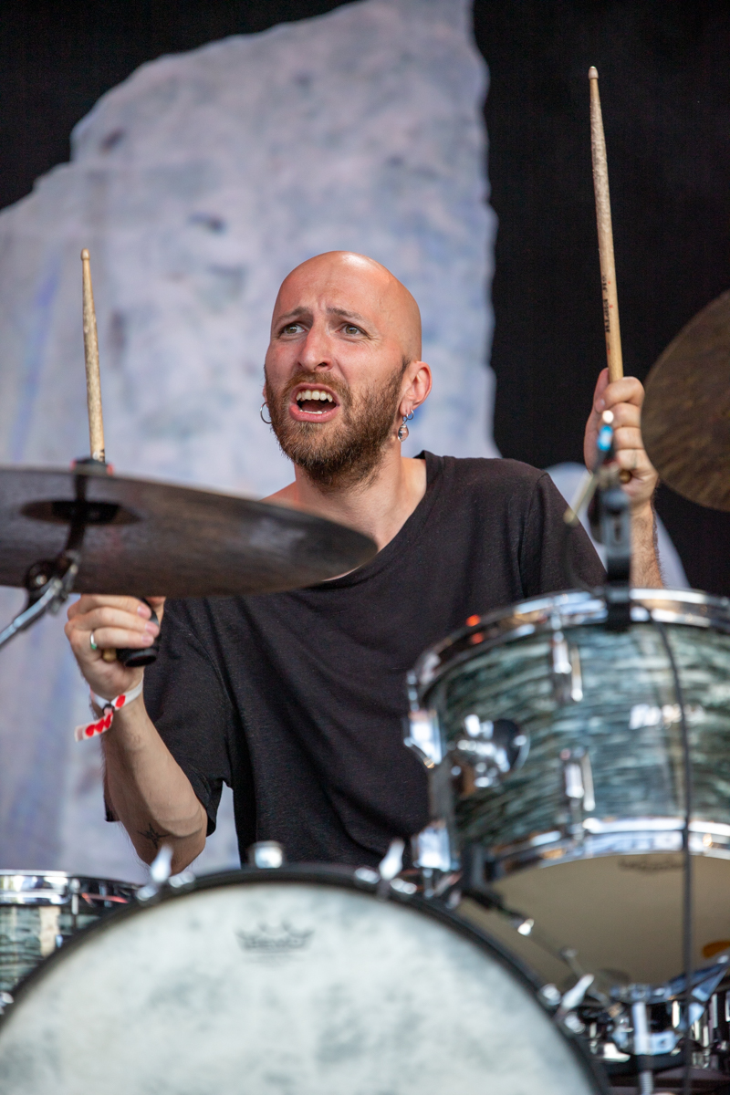 Mooney @ Genk on stage, picture 14, photographed by Leen Verlinden - FrontView Magazine