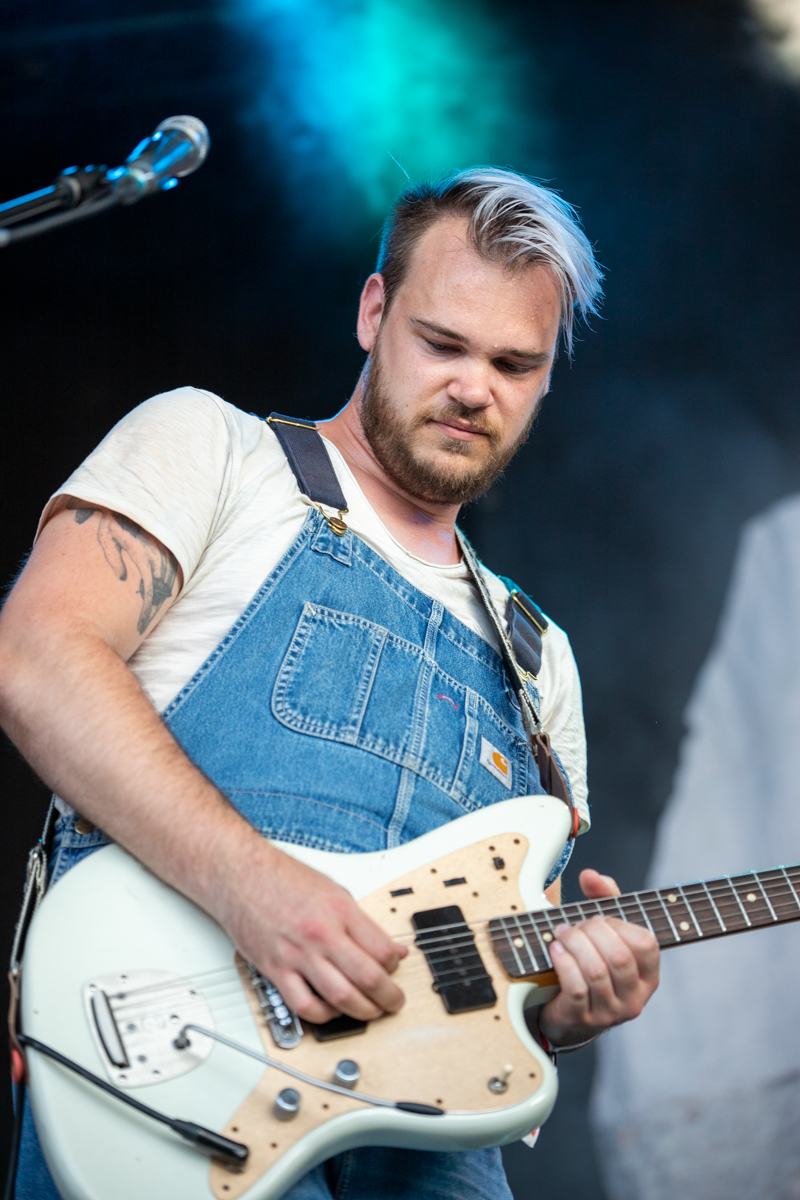 Mooney @ Genk on stage, picture 19, photographed by Leen Verlinden - FrontView Magazine