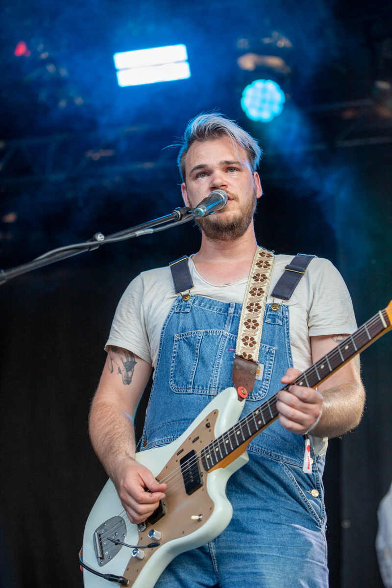 Mooney @ Genk on stage, picture 20, photographed by Leen Verlinden - FrontView Magazine
