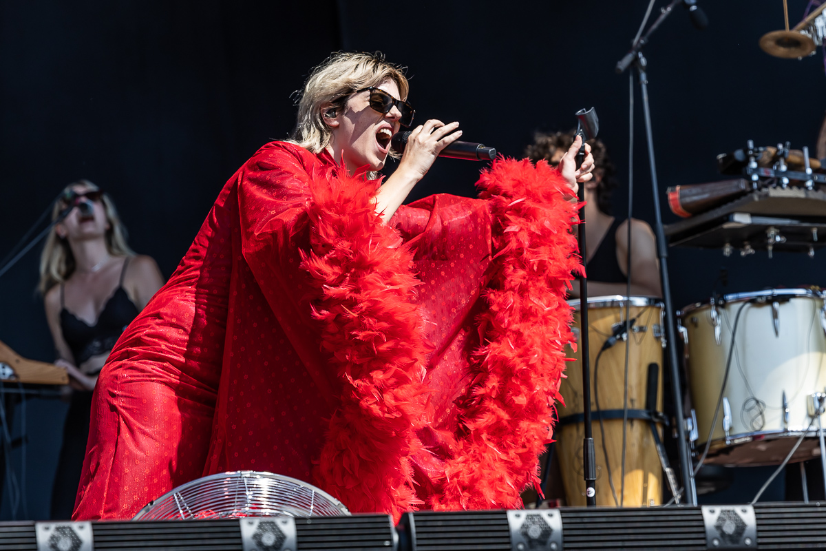 Sylvie Kreusch @ Live is Live 2023, picture 14, photographed by Marc Verdonck - FrontView Magazine