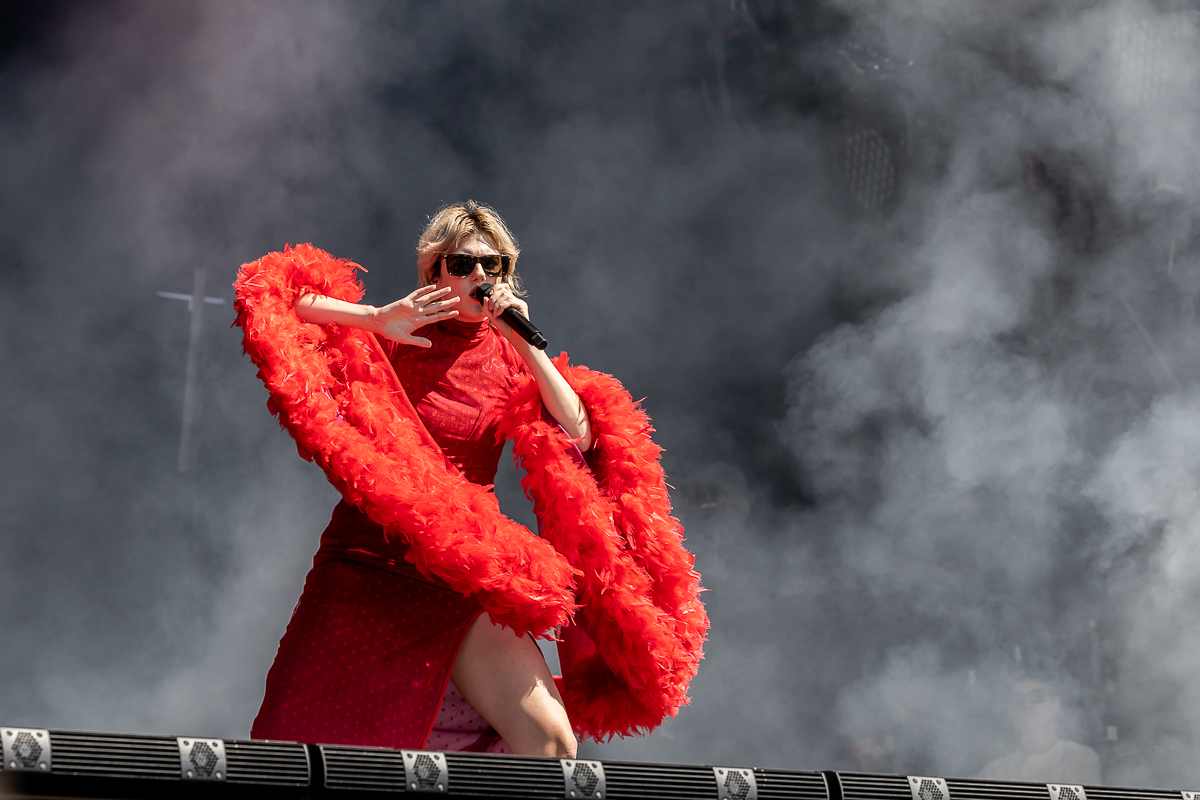 Sylvie Kreusch @ Live is Live 2023, picture 17, photographed by Marc Verdonck - FrontView Magazine