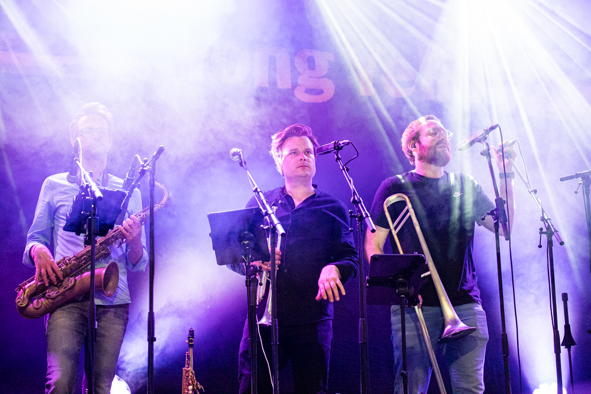 Yong Yellow @ Genk on stage, picture 3, photographed by Leen Verlinden - FrontView Magazine