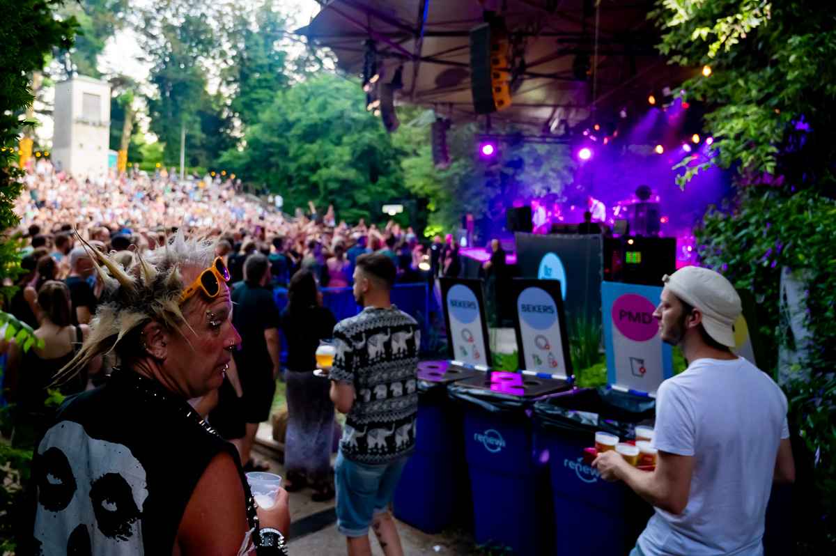 Flogging Molly @ OLT Rivierenhof, picture 34, photographed by Luc Klinckaert - FrontView Magazine