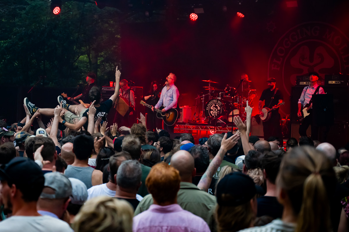 Flogging Molly @ OLT Rivierenhof, picture 35, photographed by Luc Klinckaert - FrontView Magazine