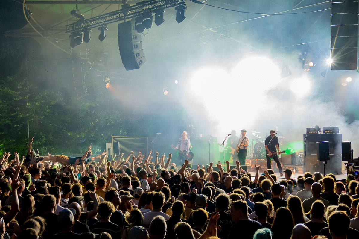 Flogging Molly @ OLT Rivierenhof, picture 37, photographed by Luc Klinckaert - FrontView Magazine