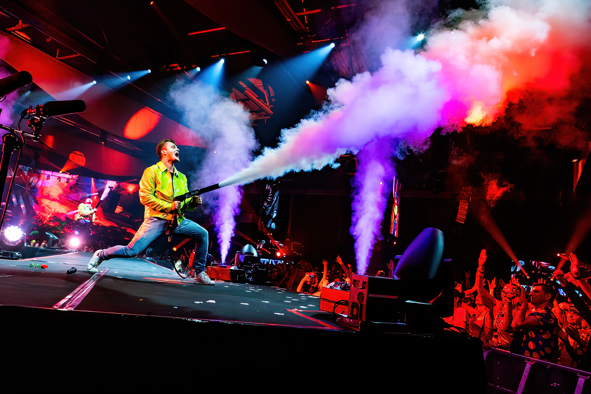 Foute Party Q-Music @ flanders expo, picture 18, photographed by Sven Vandervoort - FrontView Magazine