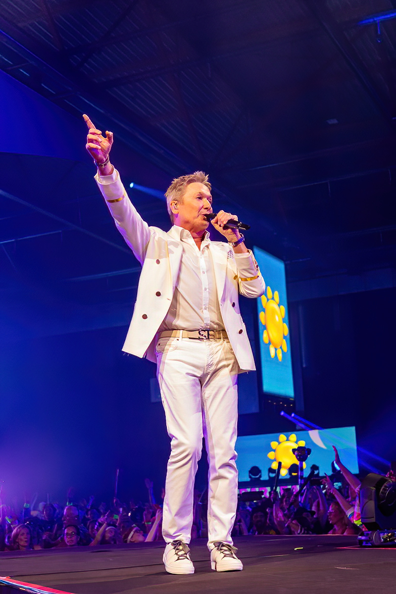 Foute Party Q-Music @ flanders expo, picture 20, photographed by Sven Vandervoort - FrontView Magazine