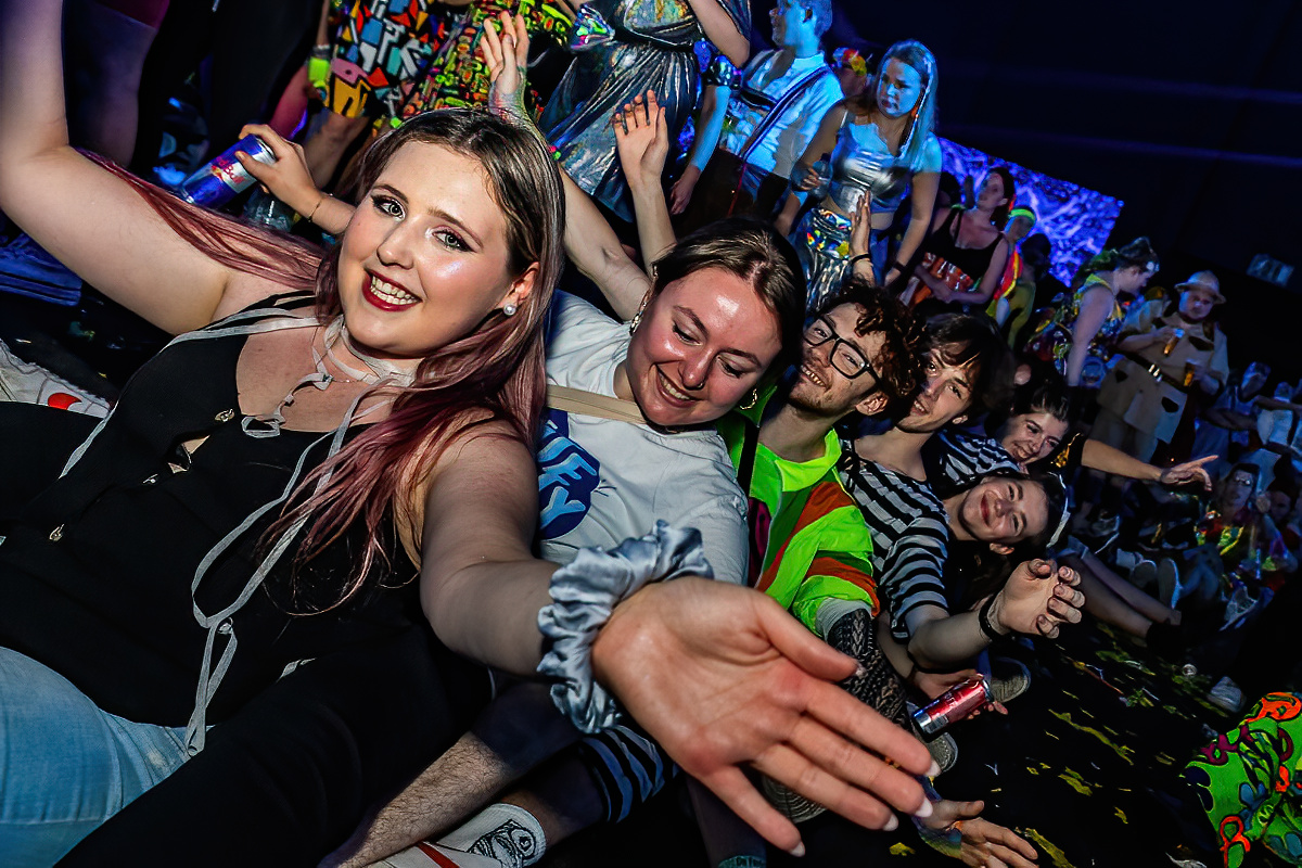 Foute Party Q-Music @ flanders expo, picture 22, photographed by Sven Vandervoort - FrontView Magazine