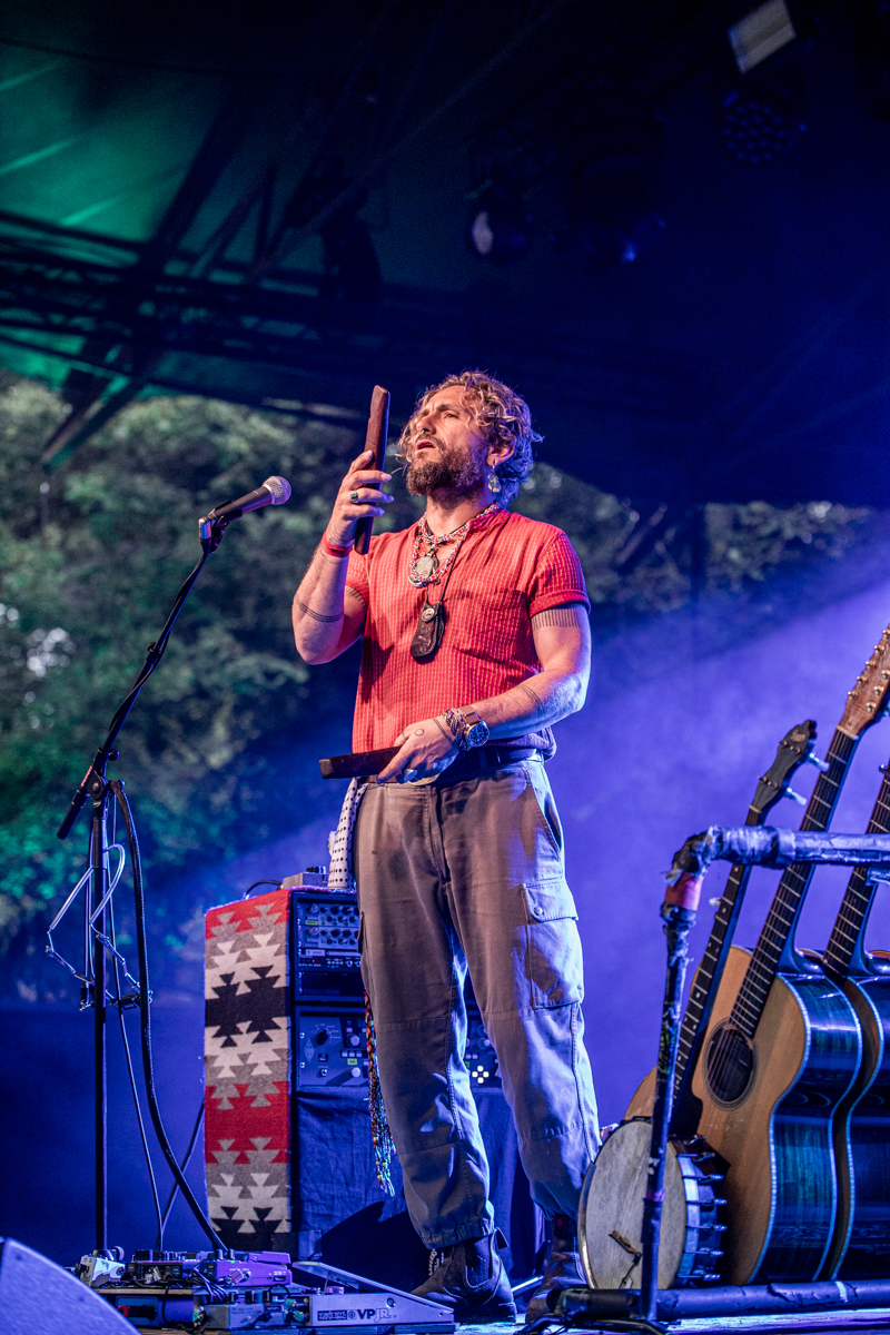 John Butler @ OLT Rivierenhof, picture 1, photographed by Leen Verlinden - FrontView Magazine