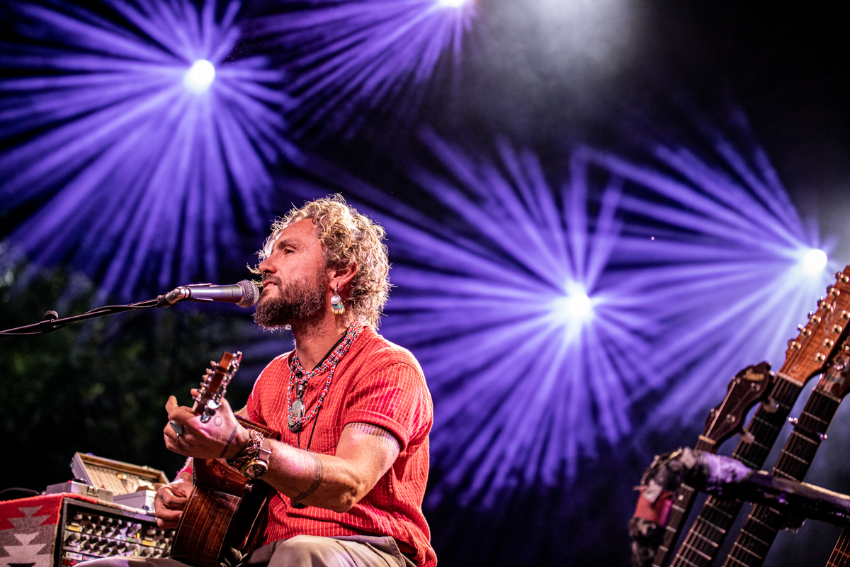 John Butler @ OLT Rivierenhof, picture 14, photographed by Leen Verlinden - FrontView Magazine