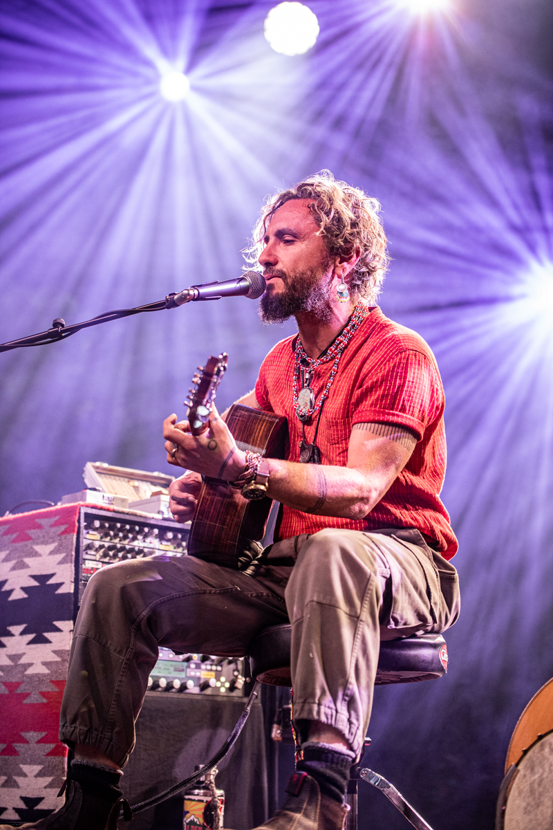 John Butler @ OLT Rivierenhof, picture 16, photographed by Leen Verlinden - FrontView Magazine