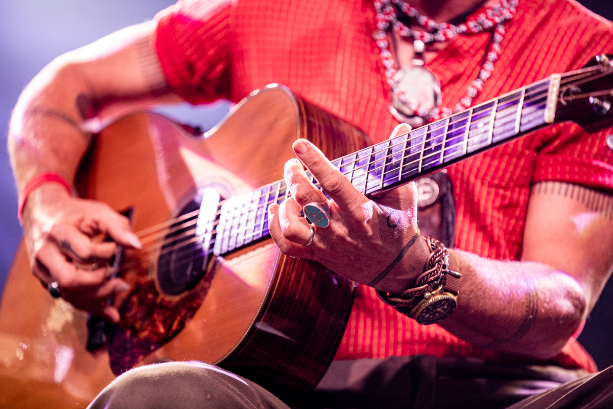 John Butler @ OLT Rivierenhof, picture 19, photographed by Leen Verlinden - FrontView Magazine