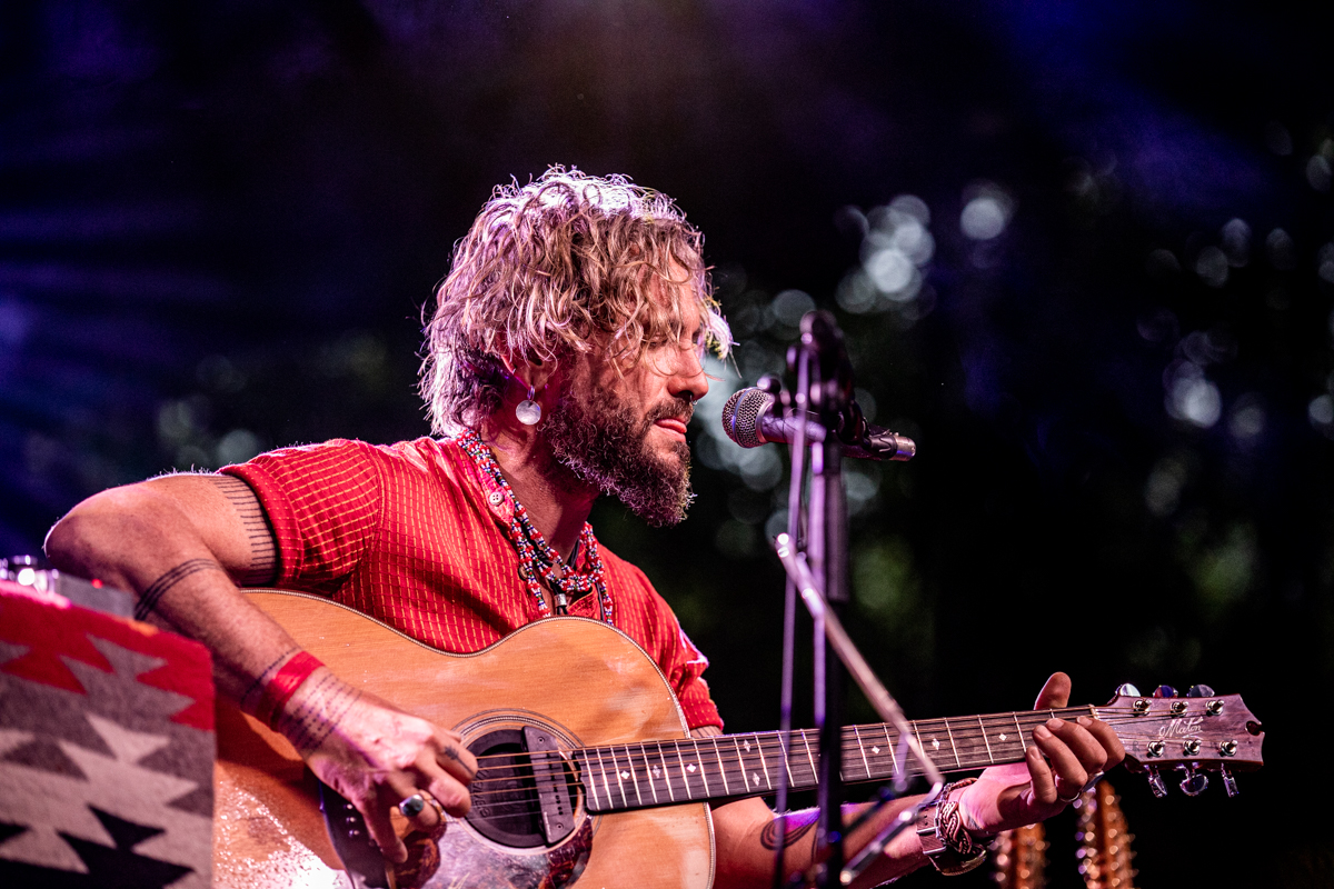 John Butler @ OLT Rivierenhof, picture 20, photographed by Leen Verlinden - FrontView Magazine