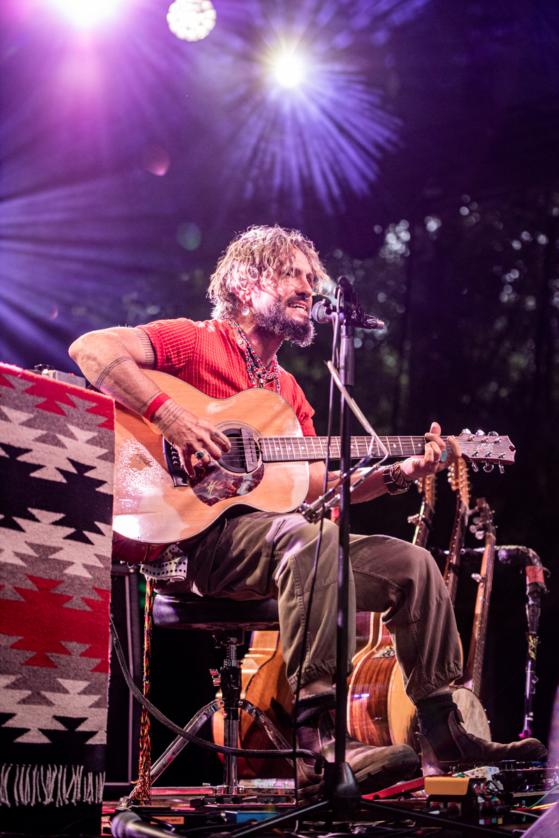 John Butler @ OLT Rivierenhof, picture 21, photographed by Leen Verlinden - FrontView Magazine