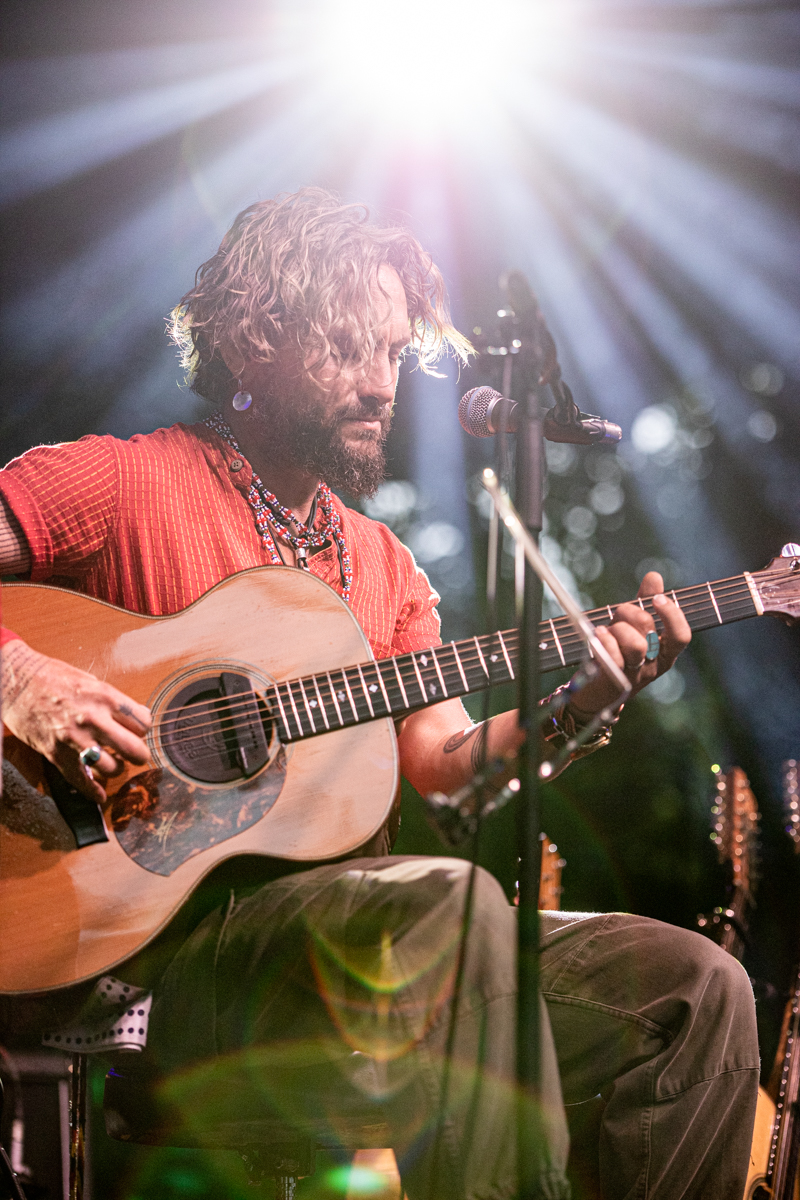 John Butler @ OLT Rivierenhof, picture 22, photographed by Leen Verlinden - FrontView Magazine