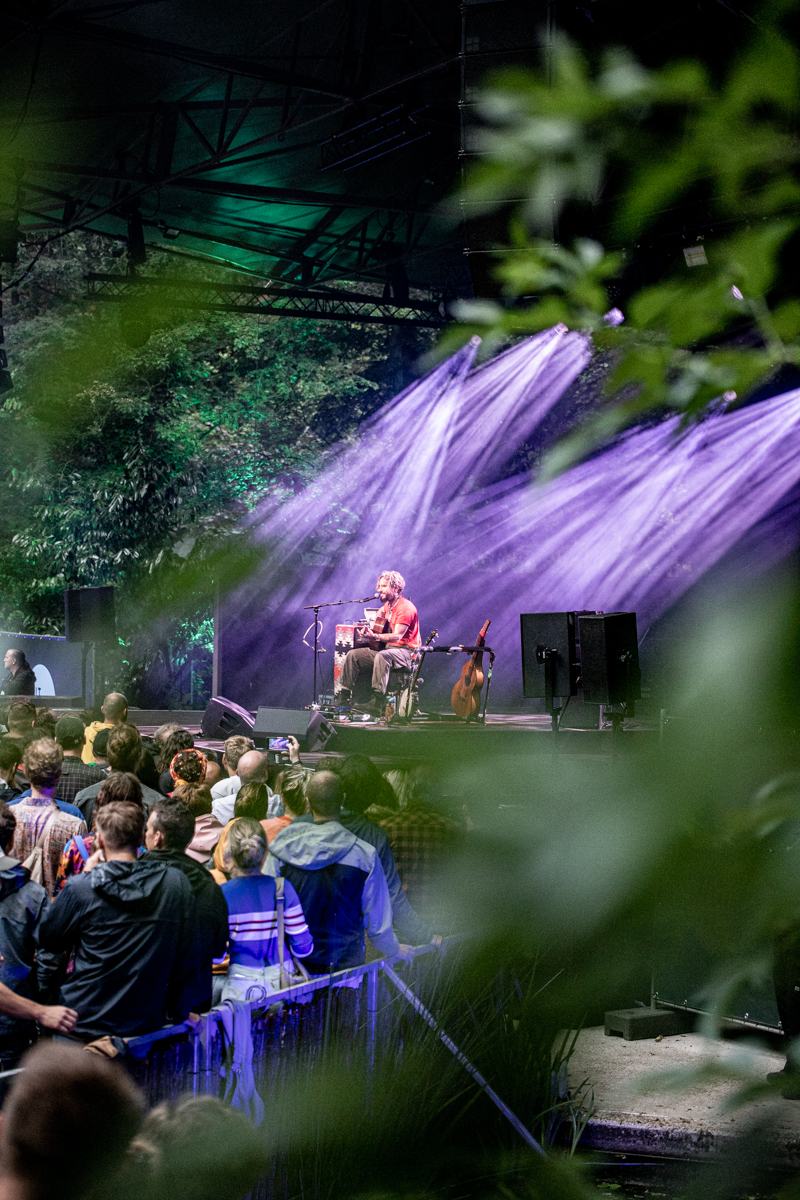 John Butler @ OLT Rivierenhof, picture 31, photographed by Leen Verlinden - FrontView Magazine