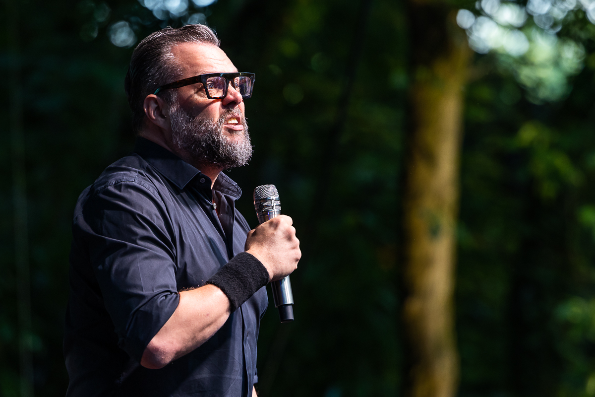 Alex Agnew @ OLT Rivierenhof, picture 12, photographed by Marc Verdonck - FrontView Magazine