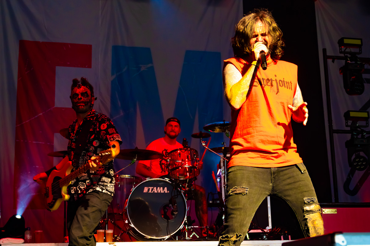 Fleddy Melculy @ Rock Zottegem dag 1, foto 3, foto's door Luc Klinckaert - FrontView Magazine