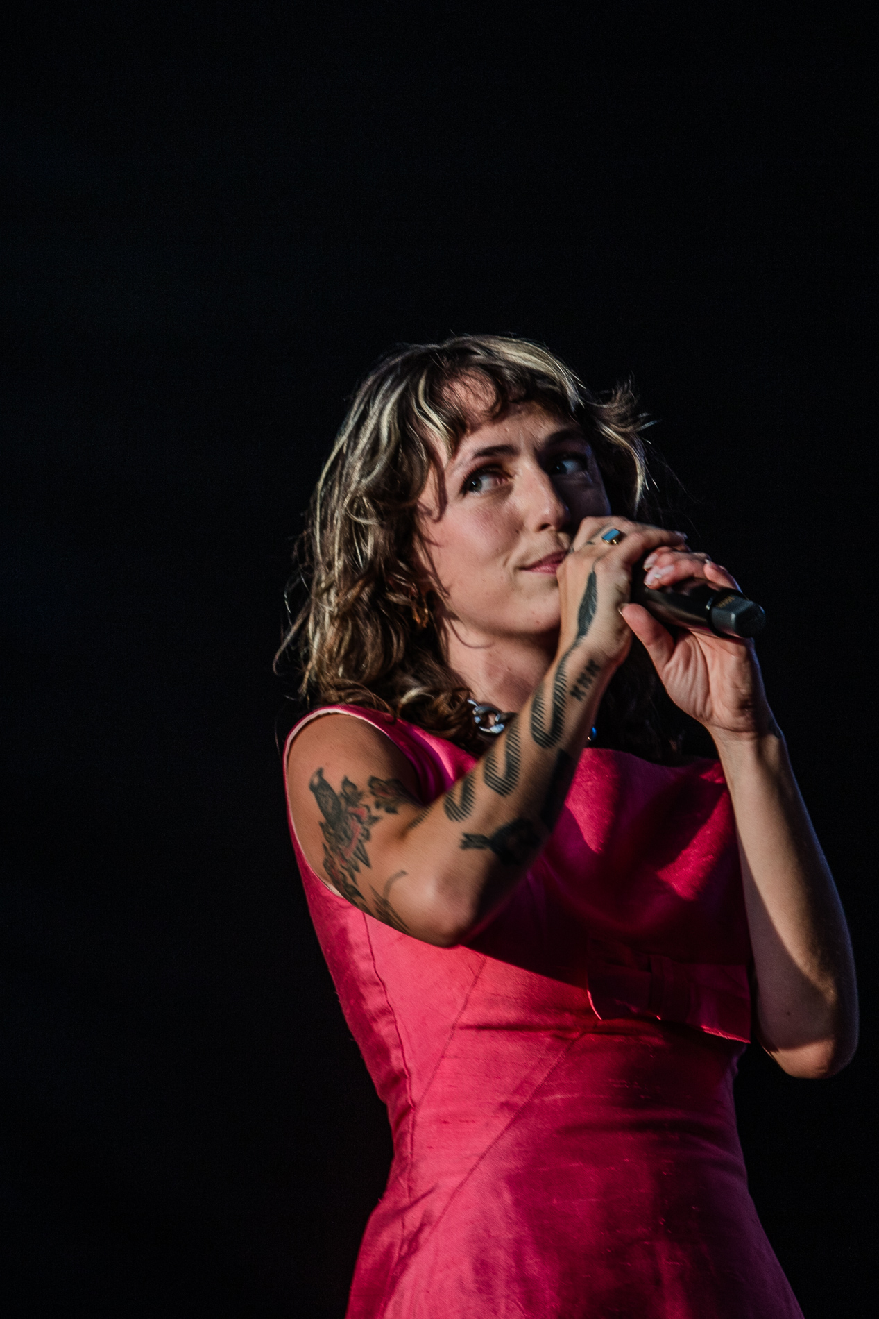 Sophie Straat @ Beleuvenissen, picture 29, photographed by Jürgen Bruynooghe - FrontView Magazine