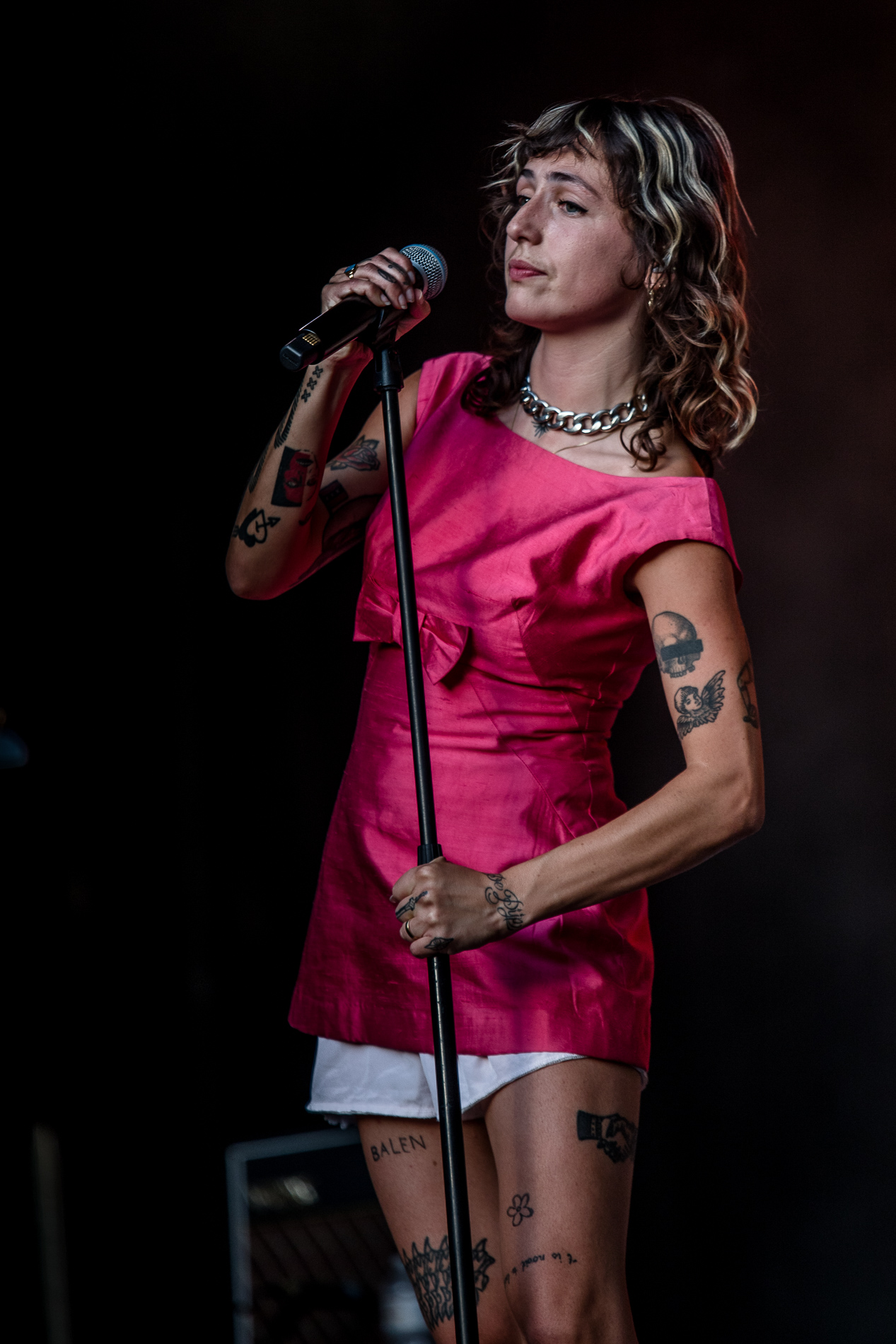 Sophie Straat @ Beleuvenissen, picture 36, photographed by Jürgen Bruynooghe - FrontView Magazine