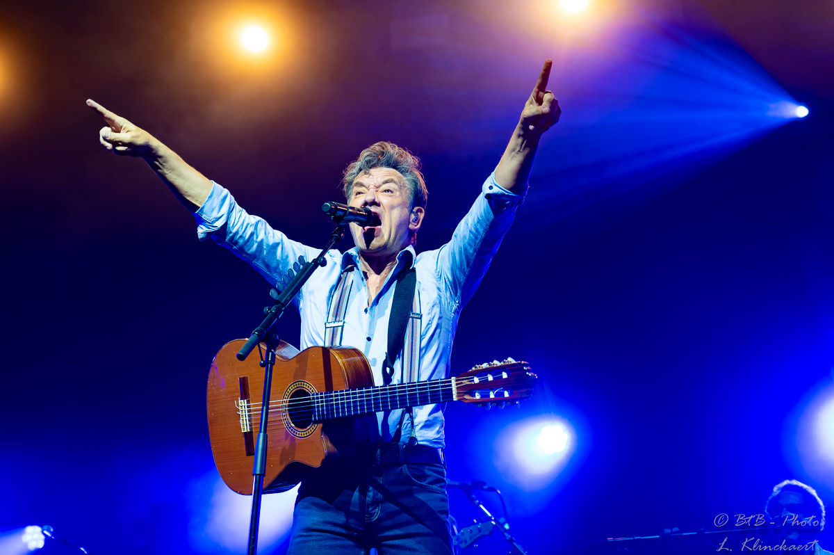 Bart Peeters @ Rock Zottegem Dag 3, picture 4, photographed by Luc Klinckaert - FrontView Magazine