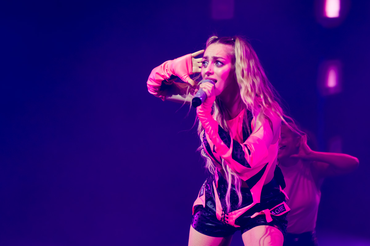 Camille @ Rock Zottegem Dag 3, picture 12, photographed by Luc Klinckaert - FrontView Magazine