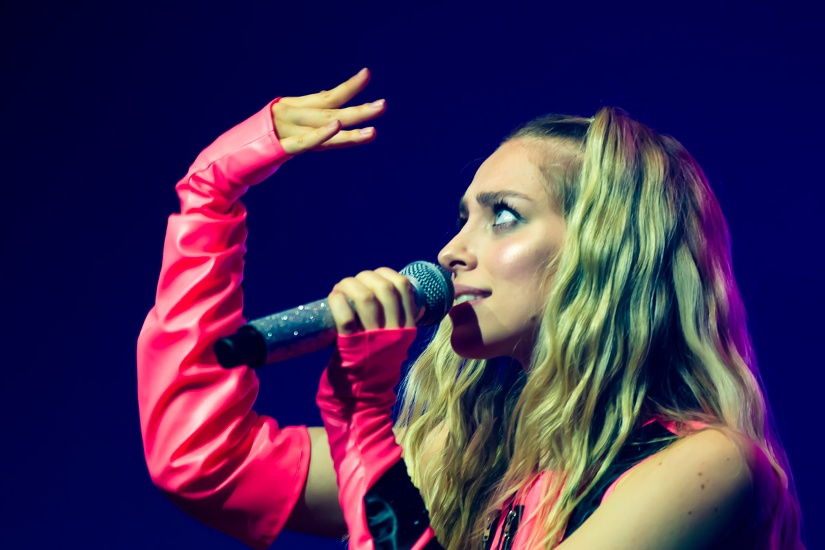 Camille @ Rock Zottegem Dag 3, picture 13, photographed by Luc Klinckaert - FrontView Magazine