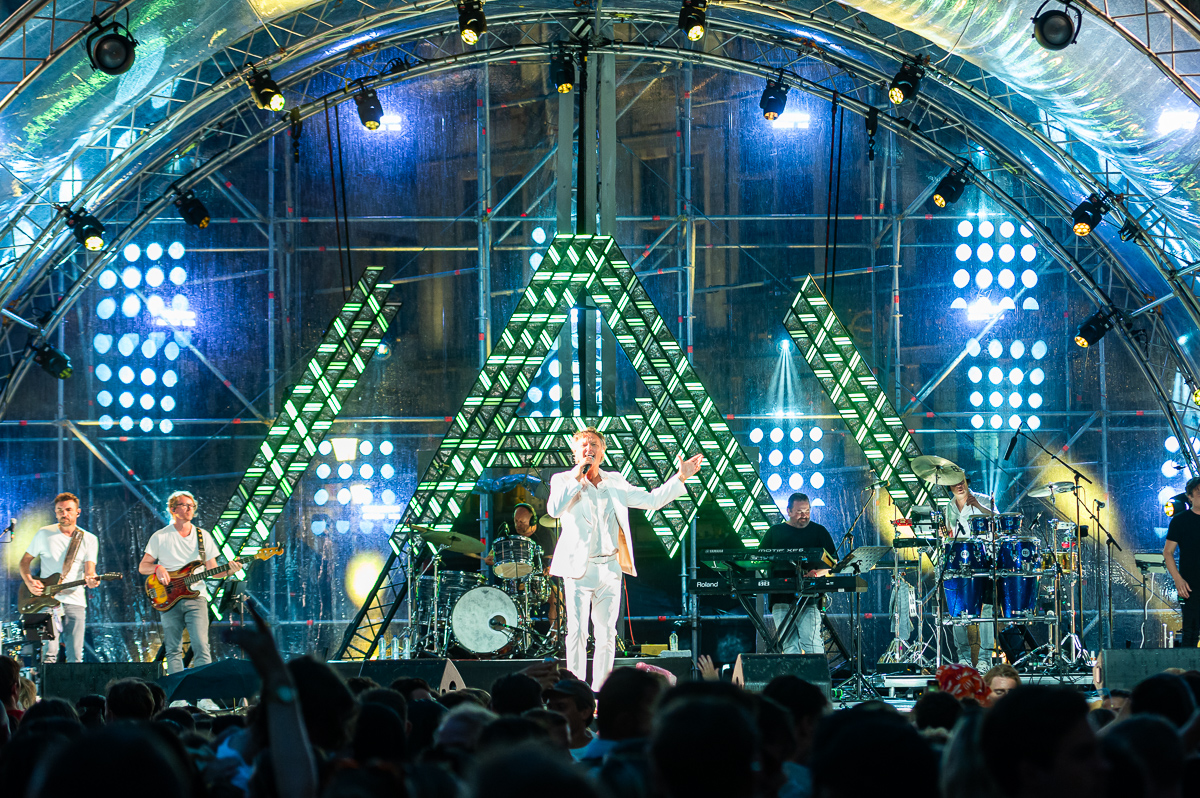 De Romeo's @ Vlaanderen Feest - Antwerpen, picture 1, photographed by Dimitri Vanlommel - FrontView Magazine