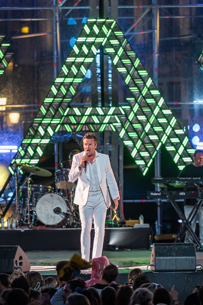 De Romeo's @ Vlaanderen Feest - Antwerpen, picture 3, photographed by Dimitri Vanlommel - FrontView Magazine