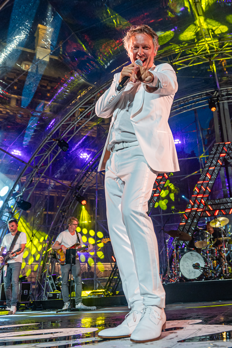 De Romeo's @ Vlaanderen Feest - Antwerpen, picture 13, photographed by Dimitri Vanlommel - FrontView Magazine