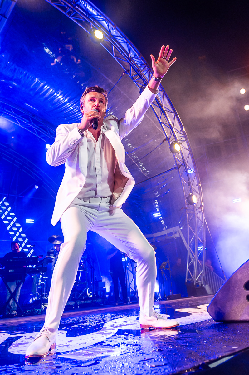 De Romeo's @ Vlaanderen Feest - Antwerpen, picture 19, photographed by Dimitri Vanlommel - FrontView Magazine