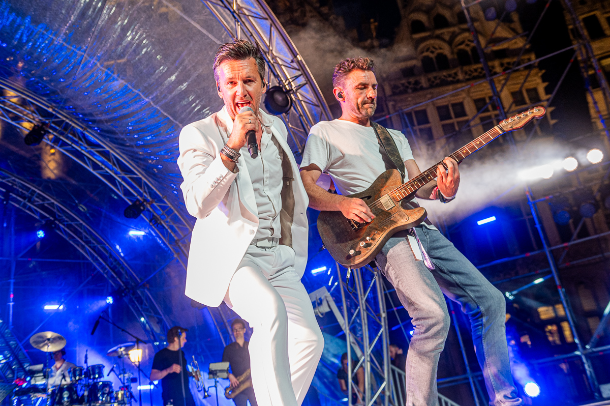 De Romeo's @ Vlaanderen Feest - Antwerpen, picture 24, photographed by Dimitri Vanlommel - FrontView Magazine