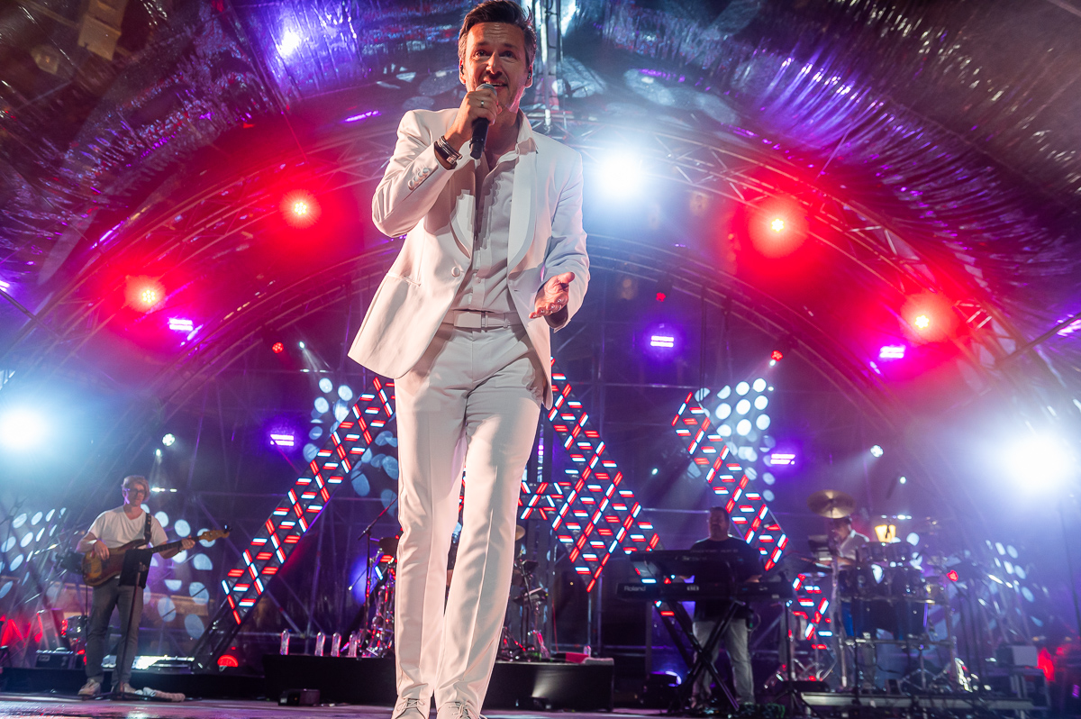 De Romeo's @ Vlaanderen Feest - Antwerpen, picture 28, photographed by Dimitri Vanlommel - FrontView Magazine