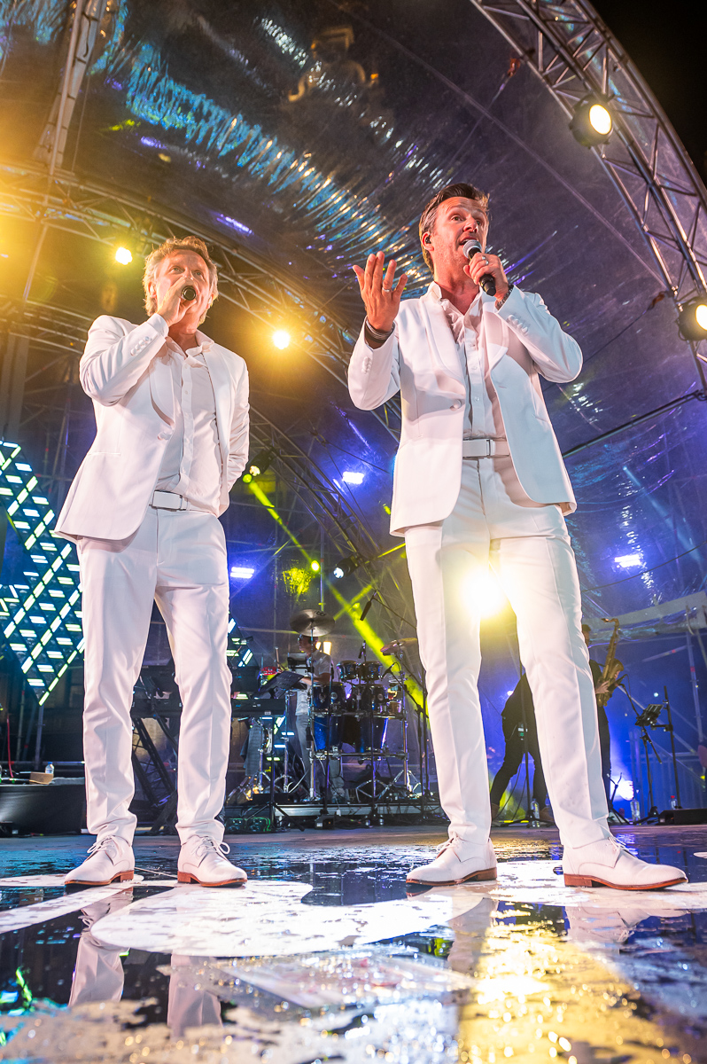 De Romeo's @ Vlaanderen Feest - Antwerpen, picture 33, photographed by Dimitri Vanlommel - FrontView Magazine