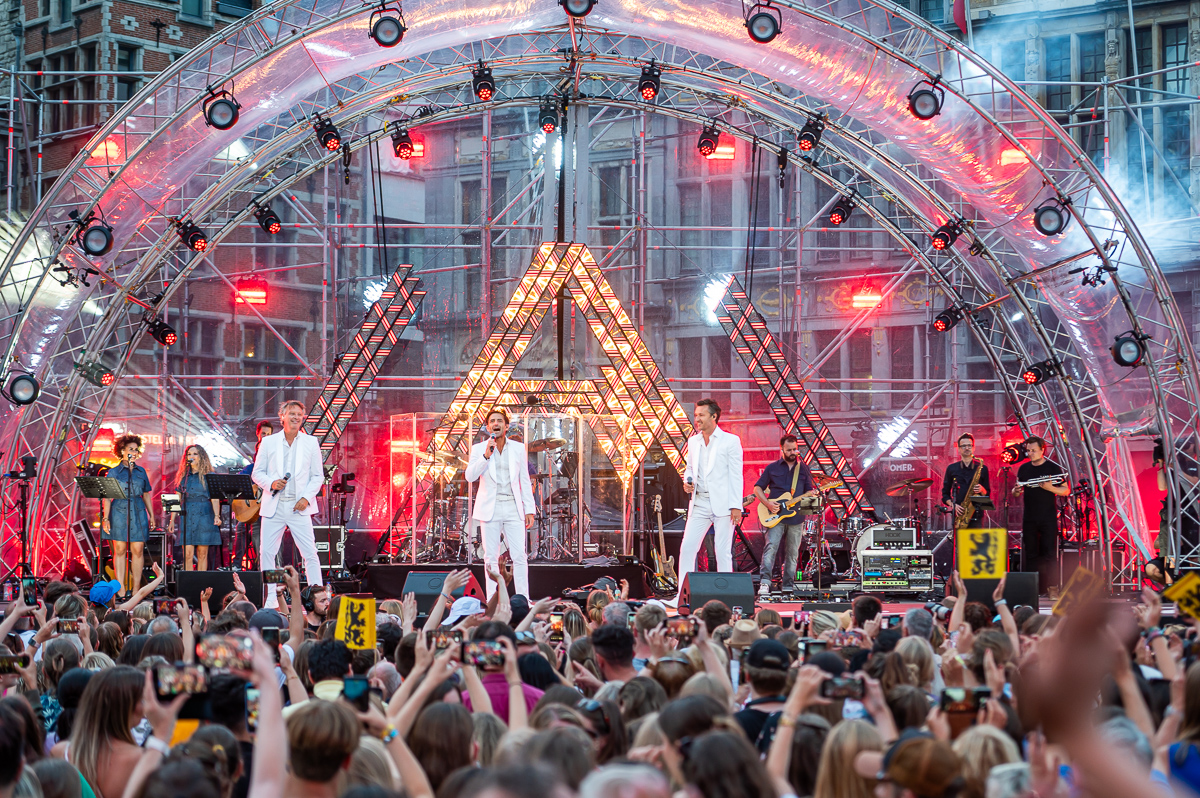 Vlaanderen Feest 2023 @ Grote Markt Antwerpen, foto 58, foto's door Dimitri Vanlommel - FrontView Magazine