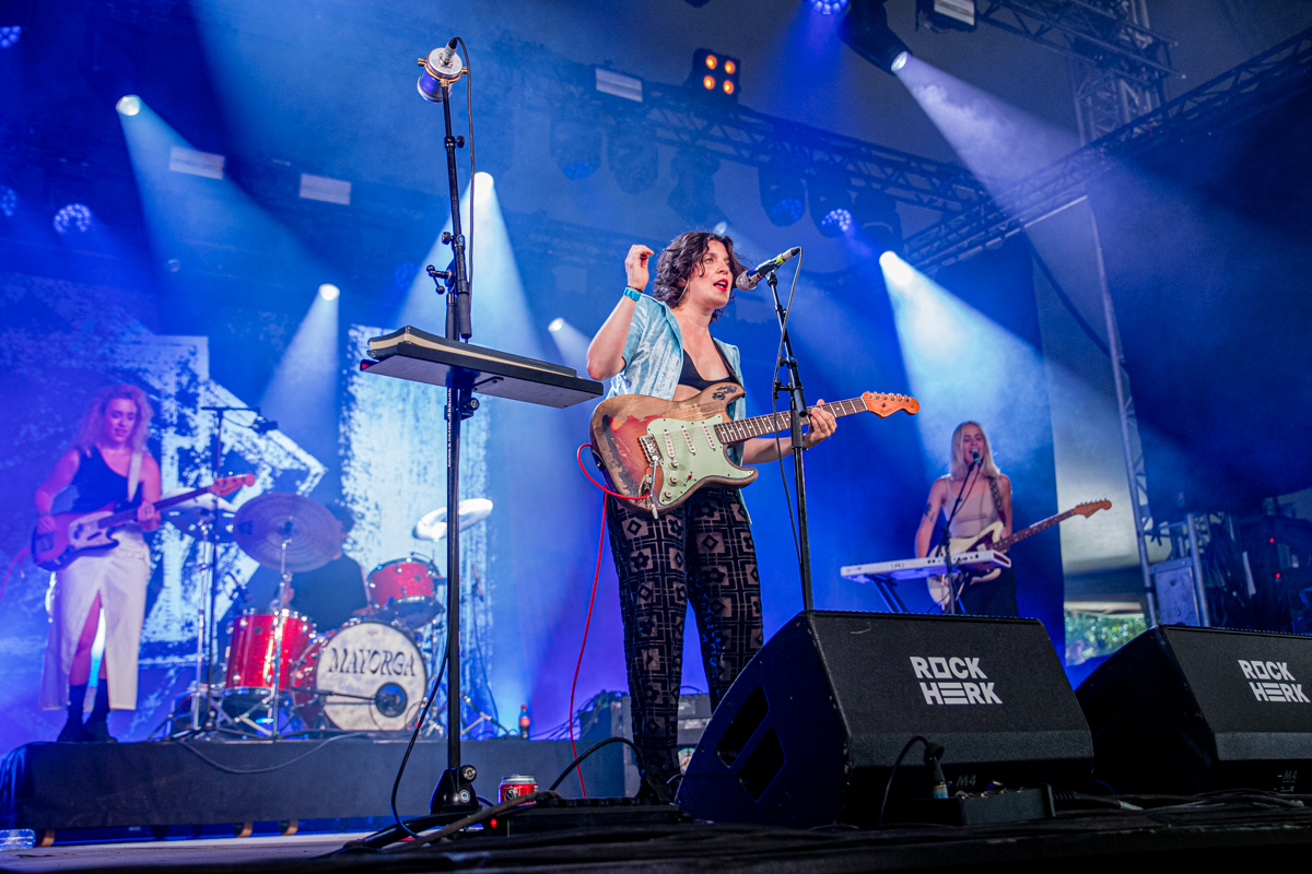 Mayorga @ Rock Herk, picture 16, photographed by Leen Verlinden - FrontView Magazine