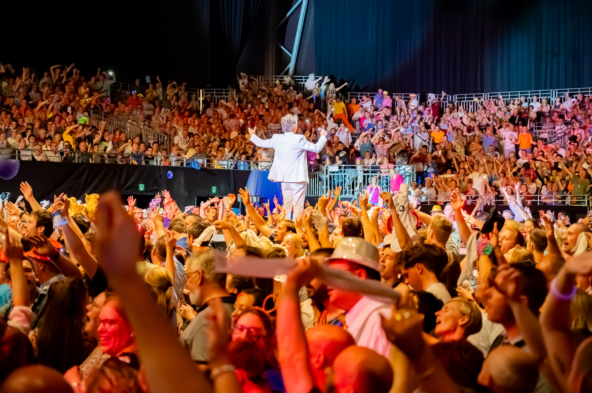 Schlagerfestival @ Proximus Pop Up Arena, picture 20, photographed by Luc Klinckaert - FrontView Magazine