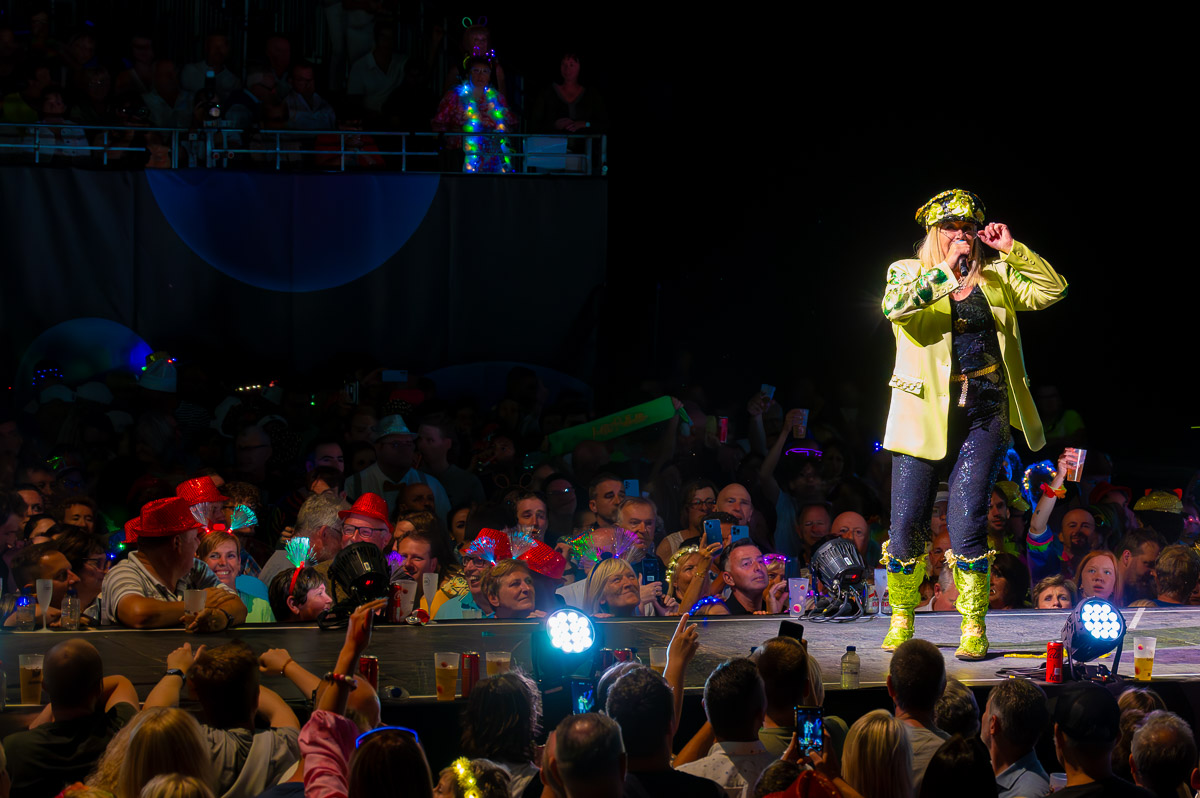 Schlagerfestival @ Proximus Pop Up Arena, picture 28, photographed by Luc Klinckaert - FrontView Magazine