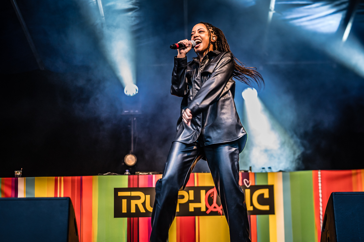 Truephonic @ Parkies Sint-Niklaas, foto 4, foto's door Danny Wagemans - FrontView Magazine