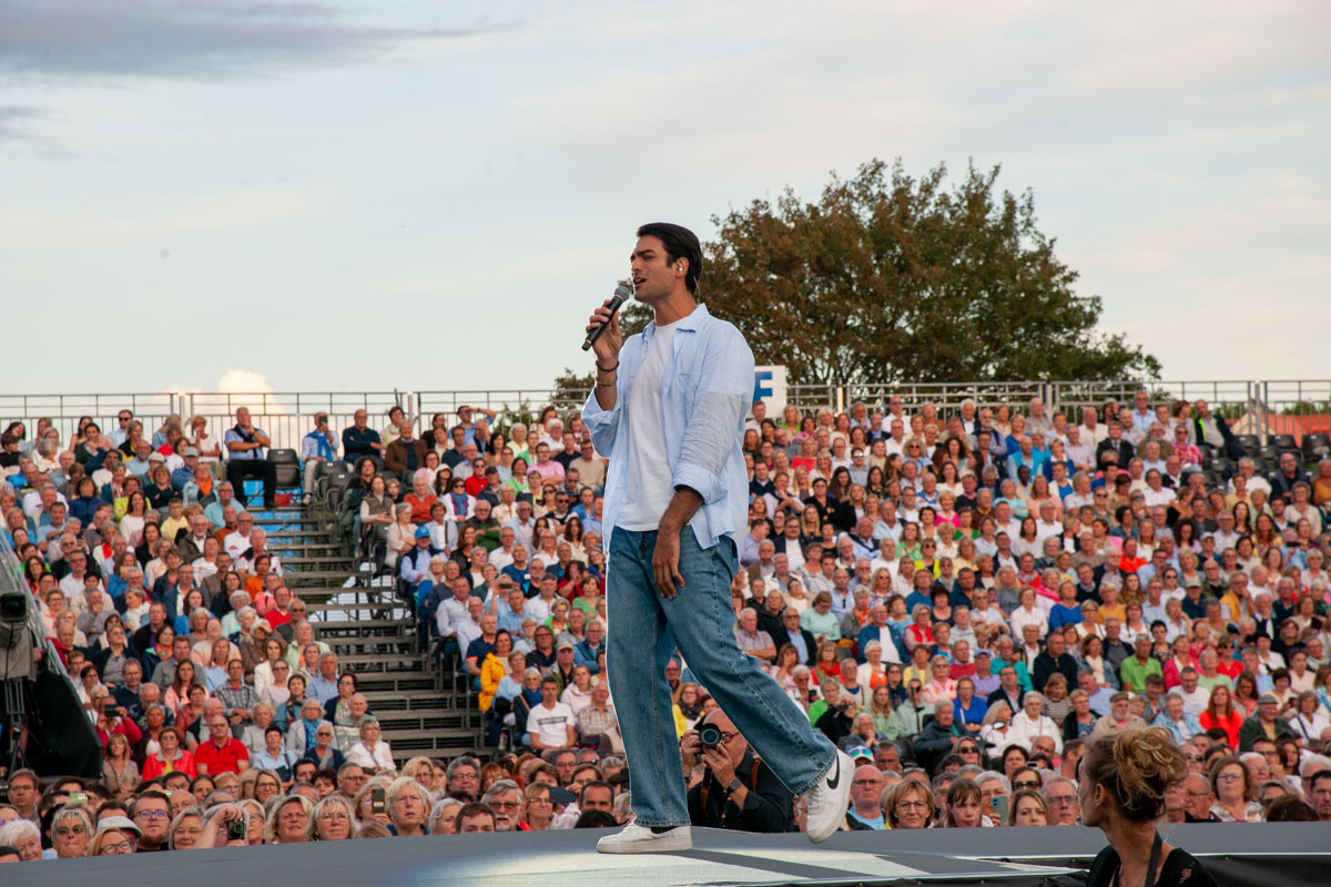 Night of the Proms Summer Edition 2023 @ Koksijde, picture 4, photographed by Peter Minnebo - FrontView Magazine