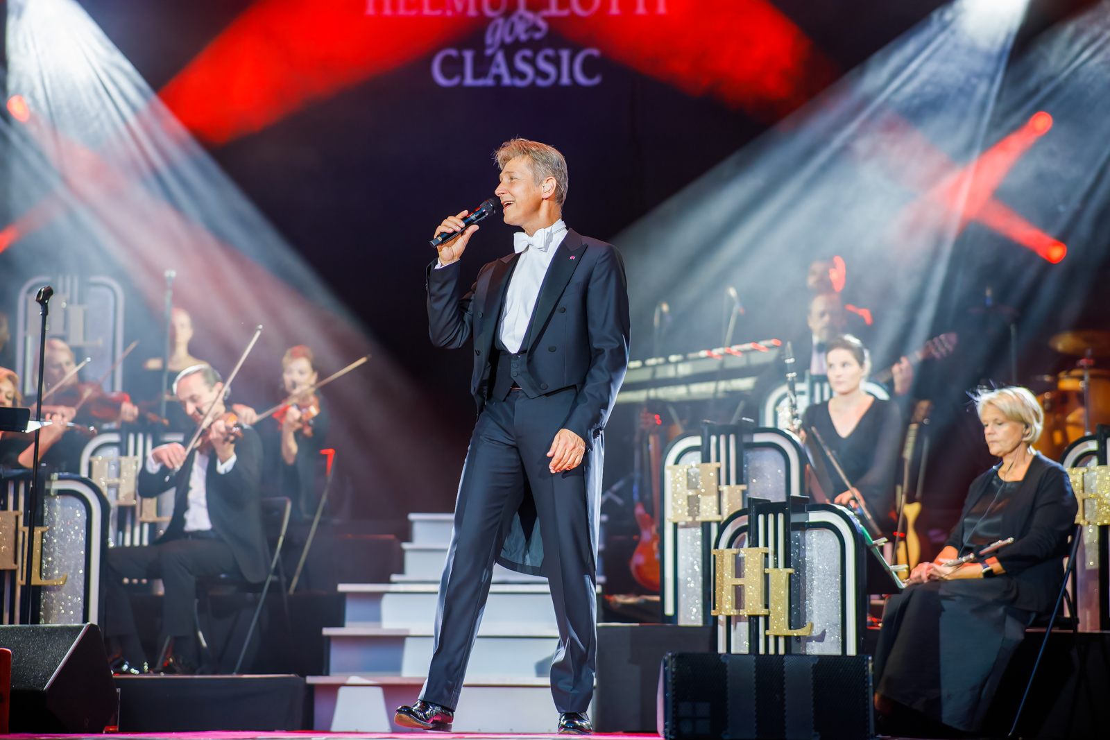 Helmut Lotti Goes Classic Live in Kasteel Van Horst, picture 3, photographed by Paul Jongeneelen - FrontView Magazine